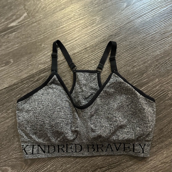 Kindred Bravely Sublime® Nursing Sports Bra in Heather Grey - Picture 2 of 3